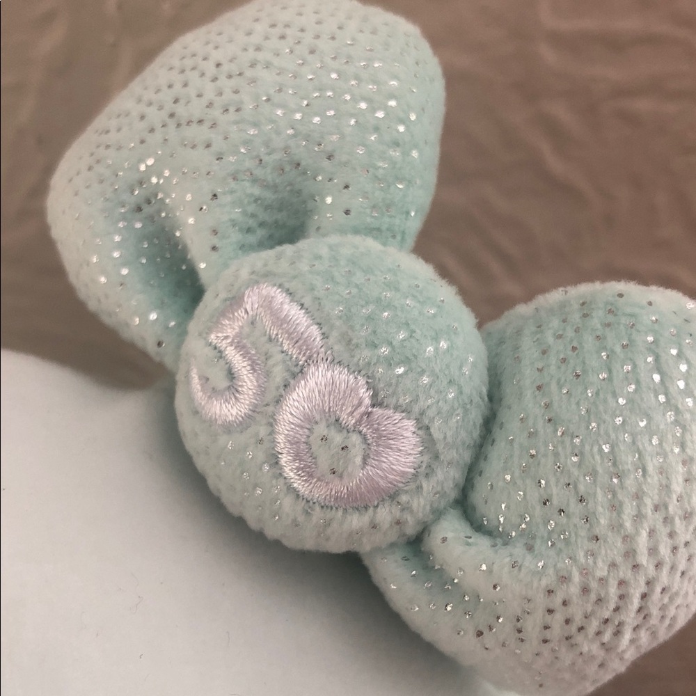 Squishmallows Light Blue and White Plush with Glitter Bow - Picture 2 of 4